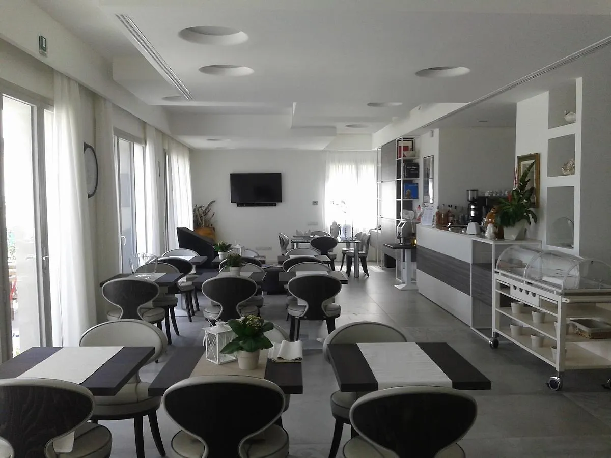 Hotel Madalu 3*, Viserba Di Rimini Italy