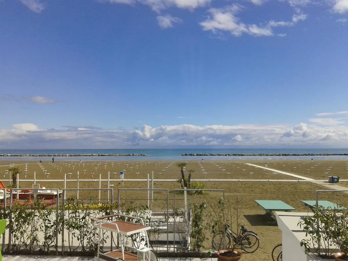 Hotel Madalu 3*, Viserba Di Rimini